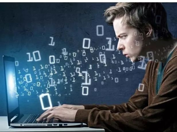 美國程序員當雇傭兵，俄羅斯程序員當黑客，而中國程序員專心掙錢